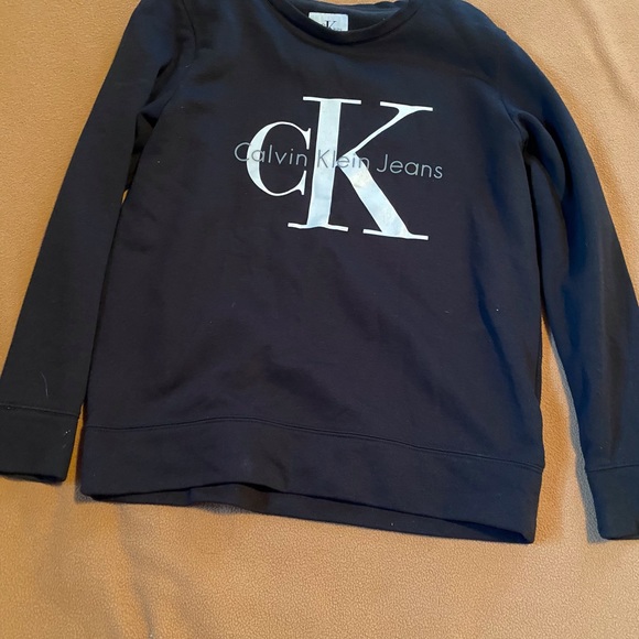 Calvin Klein sweater - Picture 4 of 4